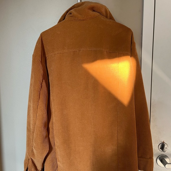 Button down shacket (shirt jacket) - Picture 6 of 8